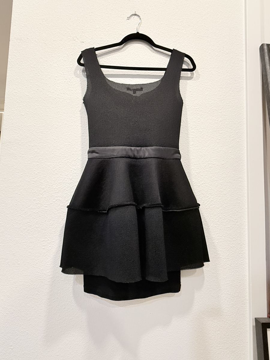 Maje Sleeveless Peplum Mini Dress Size 2 Black